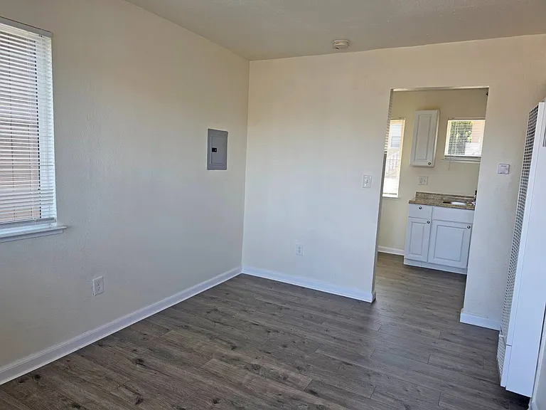1161 Benicia Rd #C4 — Photo 2