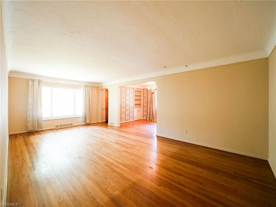 24855 Gessner Rd, North Olmsted, OH 44070 Zillow
