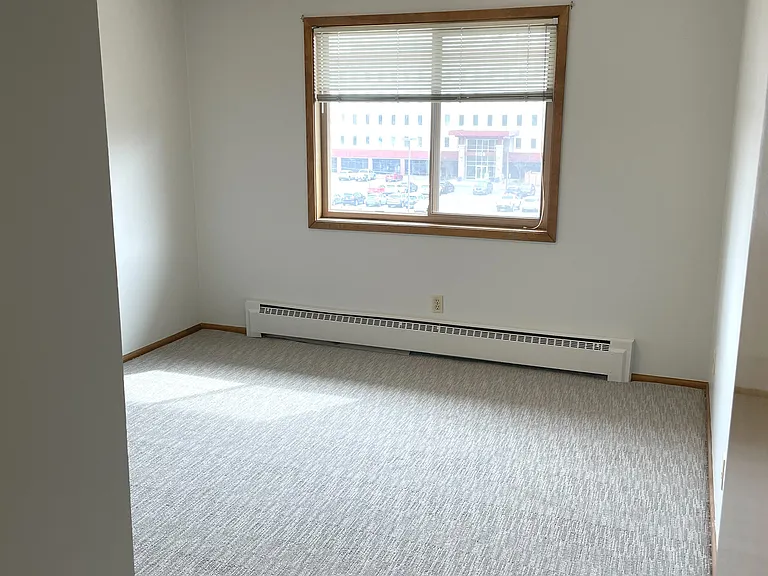 Maple Commons Apartments — Photo 10