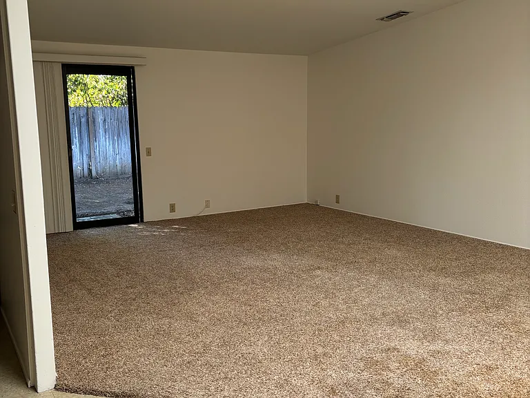 8750 Kelsey Dr #8750 — Photo 6