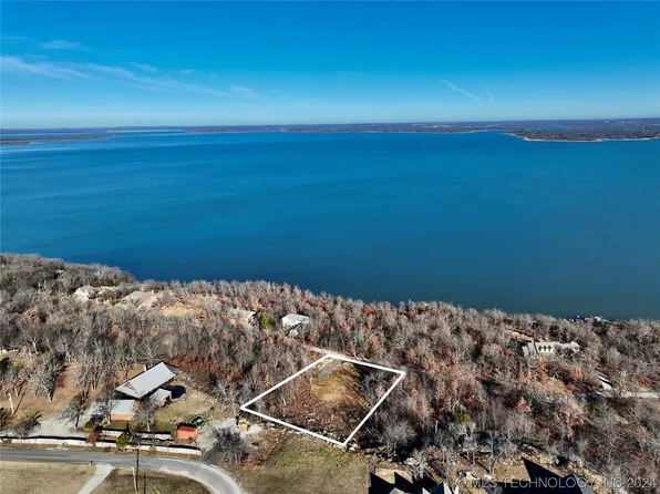 12 Rose Ln, Eufaula, OK 74432