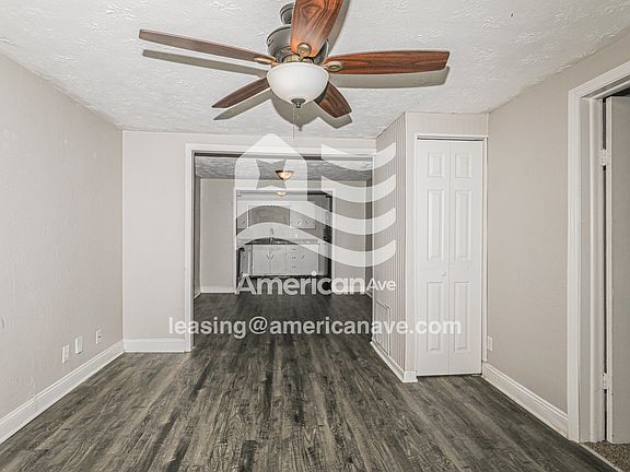 1600309_003_living_room_3.jpg