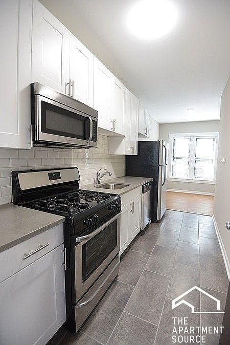 1st image of 3435 N Elaine Pl APT Br