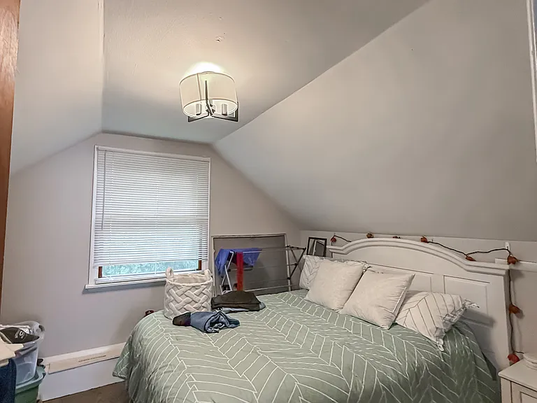 555 Kemmerer Rd — Photo 4