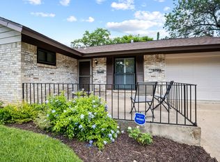2708 Carnarvon Ln, Austin, TX 78704