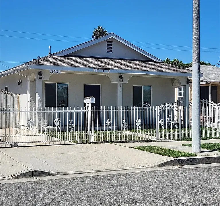 11235 Elm St