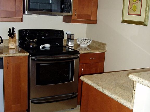 3rd image of 2626 N Lakeview Ave APT 2907