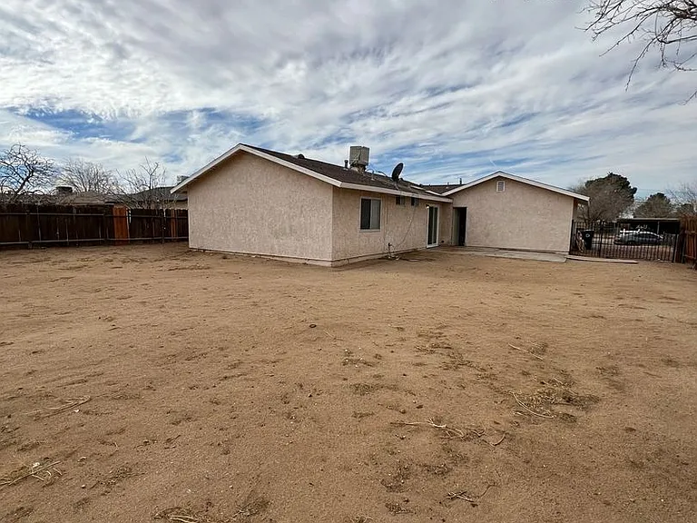 18219 Cherimoya Rd — Photo 13