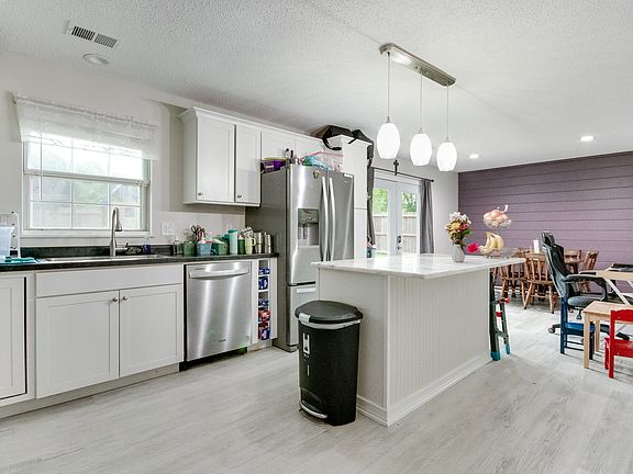 3rd image of 5 Cullen Ct