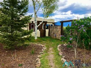 168 W Romero Rd, Taos, NM 87557