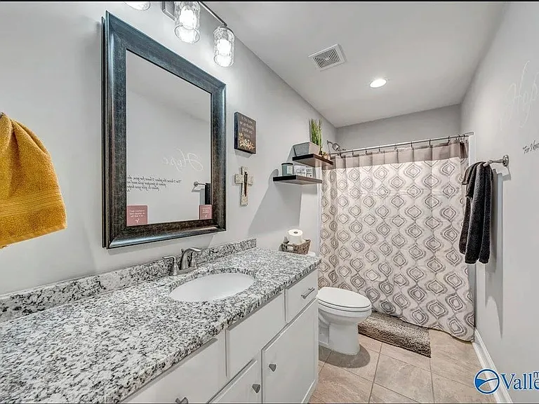 16930 Orleans Dr — Photo 19