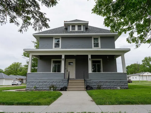 305 Lincoln St, Oyens, IA 51045
