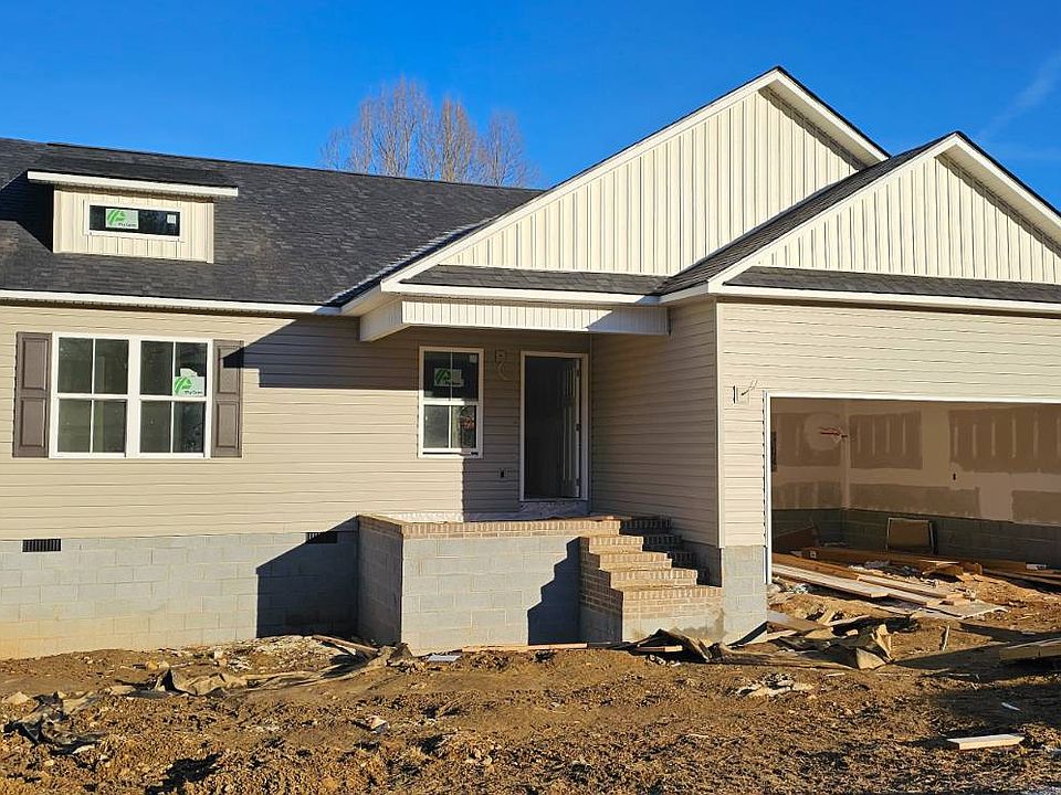 1st image of 40 Meadow Ridge Rd