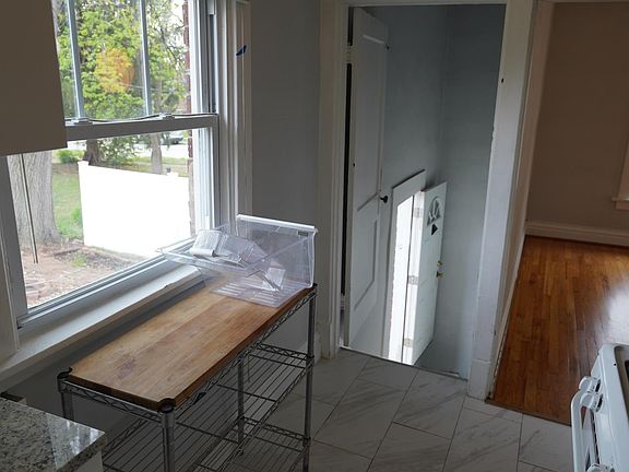 4th image of 7576 Dale Ave