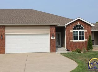 1159 SW Red Oaks Pl, Topeka, KS 66615