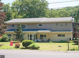 1076 Braddock Rd, Cumberland, MD 21502