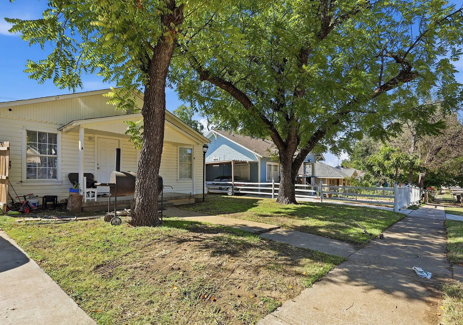 2732 Ave I — Photo 1