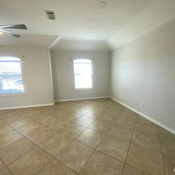 1807 Prestige Loop — Photo 9