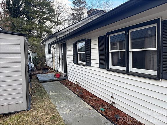 2nd image of 190 Benfield Rd