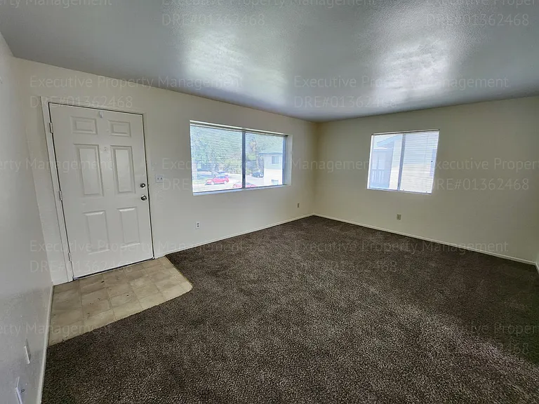 6302 Castleford St — Photo 3