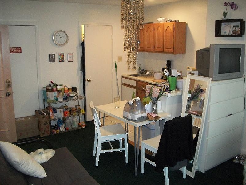 2nd image of 83 Saint Botolph St #509F