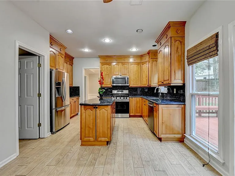 2835 Crestmont Ct — Photo 30