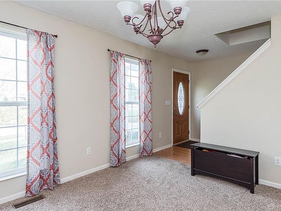 5th image of 51 Twin Lakes Dr