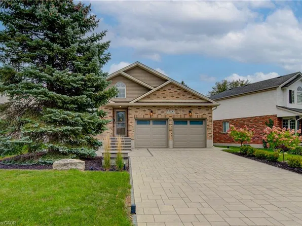 574 Clipper Dr, Waterloo, ON N2K 4B4