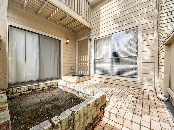 3rd image of 9433 Pagewood Ln