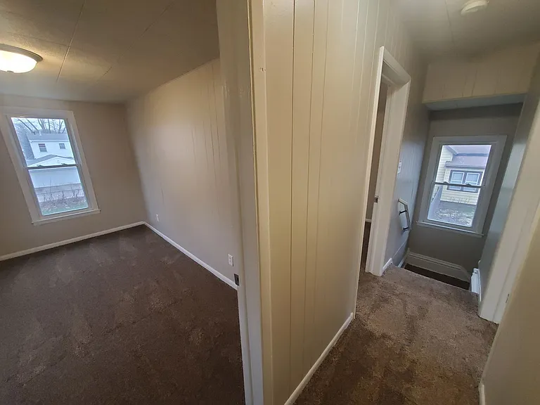 240 E Dunham Ave — Photo 18