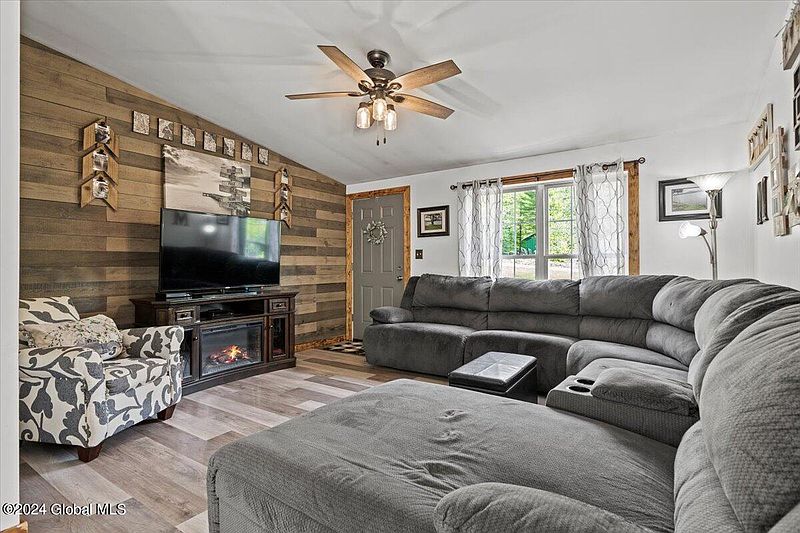3rd image of 254 Ballou Road