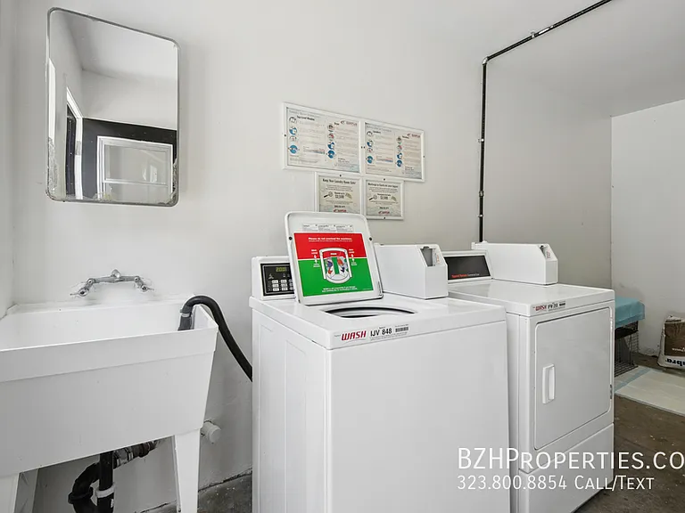 1138 S Sherbourne Dr #3A — Photo 15
