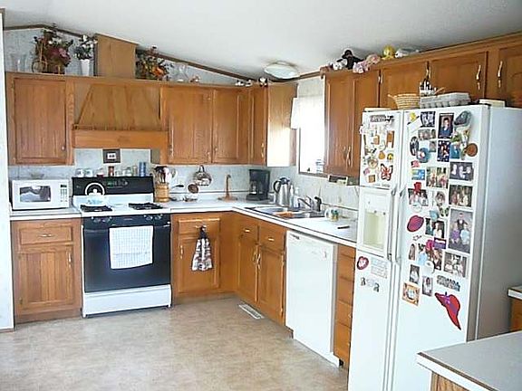 4th image of 271 9th Ave S #S