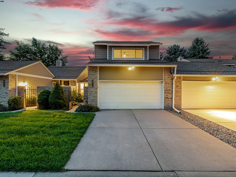 7194 S Vine Cir E