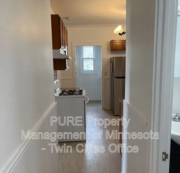 109 Page St W — Photo 5