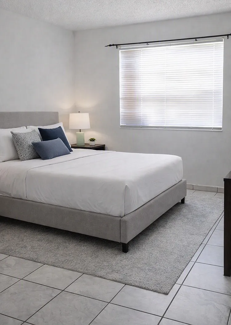 2 bed, 1000 sqft, $2,250 — Photo 3