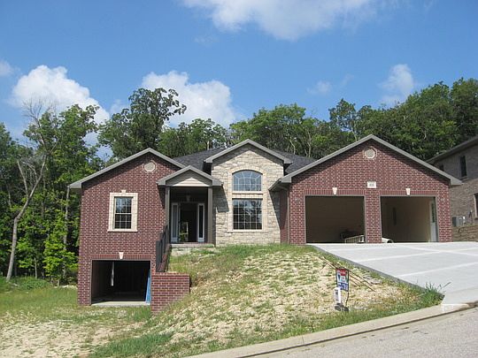 1st image of 335 Hazelwood Dr