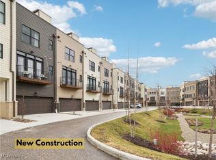 11218 N Park Pl, Cleveland, OH 44109