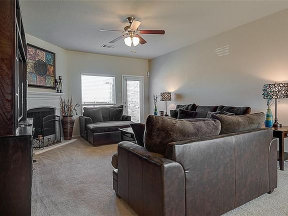 5th image of 2329 Cedarwood Dr