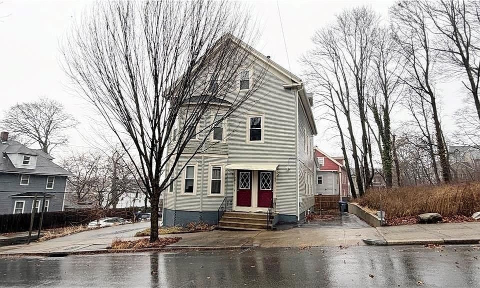 1st image of 78 Cypress St Floor 1