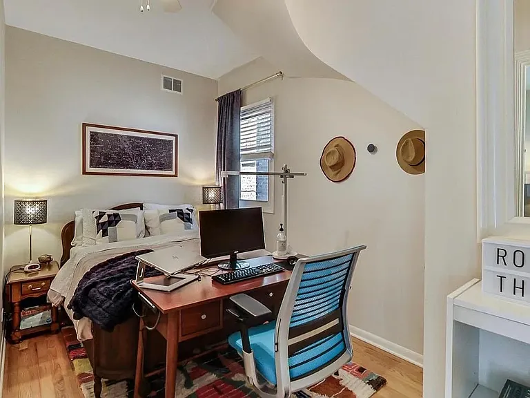 2502 N Francisco Ave #1 — Photo 11