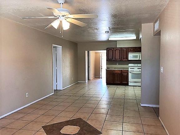 2nd image of 6701 W Mariposa St