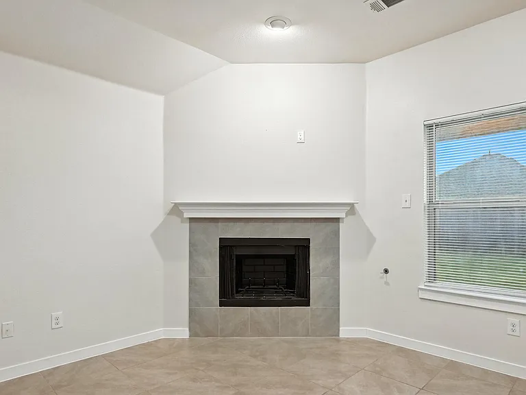 1581 Ferguson Dr — Photo 6