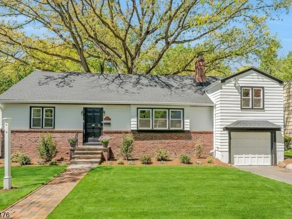 46 Chestnut Hill Pl, Glen Ridge Boro Twp., NJ 07028