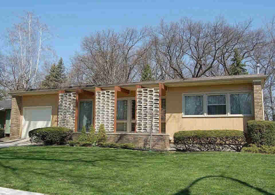 1st image of 315 Oakwood St