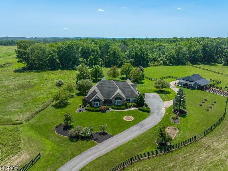 77 Airport Rd, Pittstown, NJ 08867 MLS 3865148 Zillow