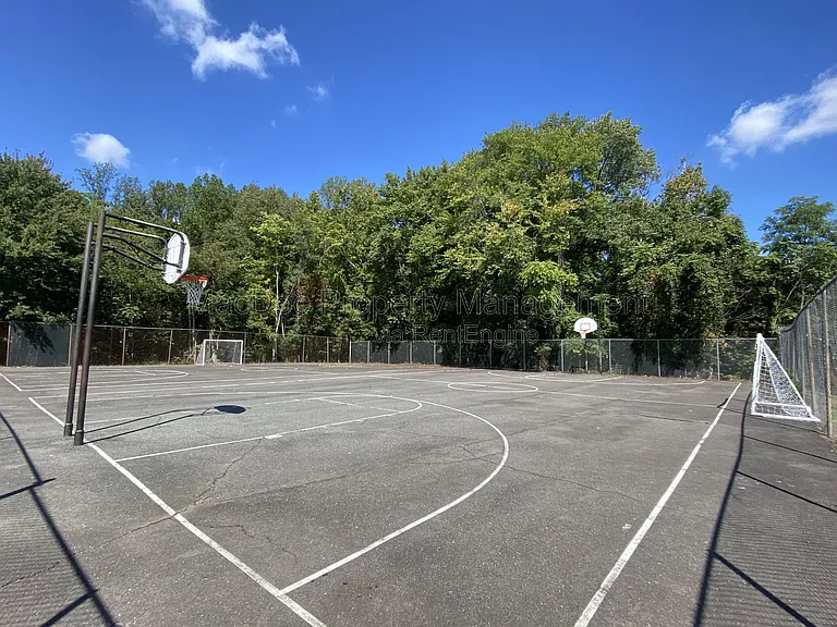 110 Hughey Ct — Photo 21