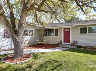 2438 Mountain View Dr, Emmett, ID 83617