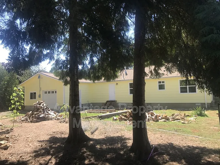 615 SE Atwood Ave — Photo 9