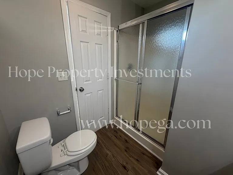 5 E Newnan Rd — Photo 16